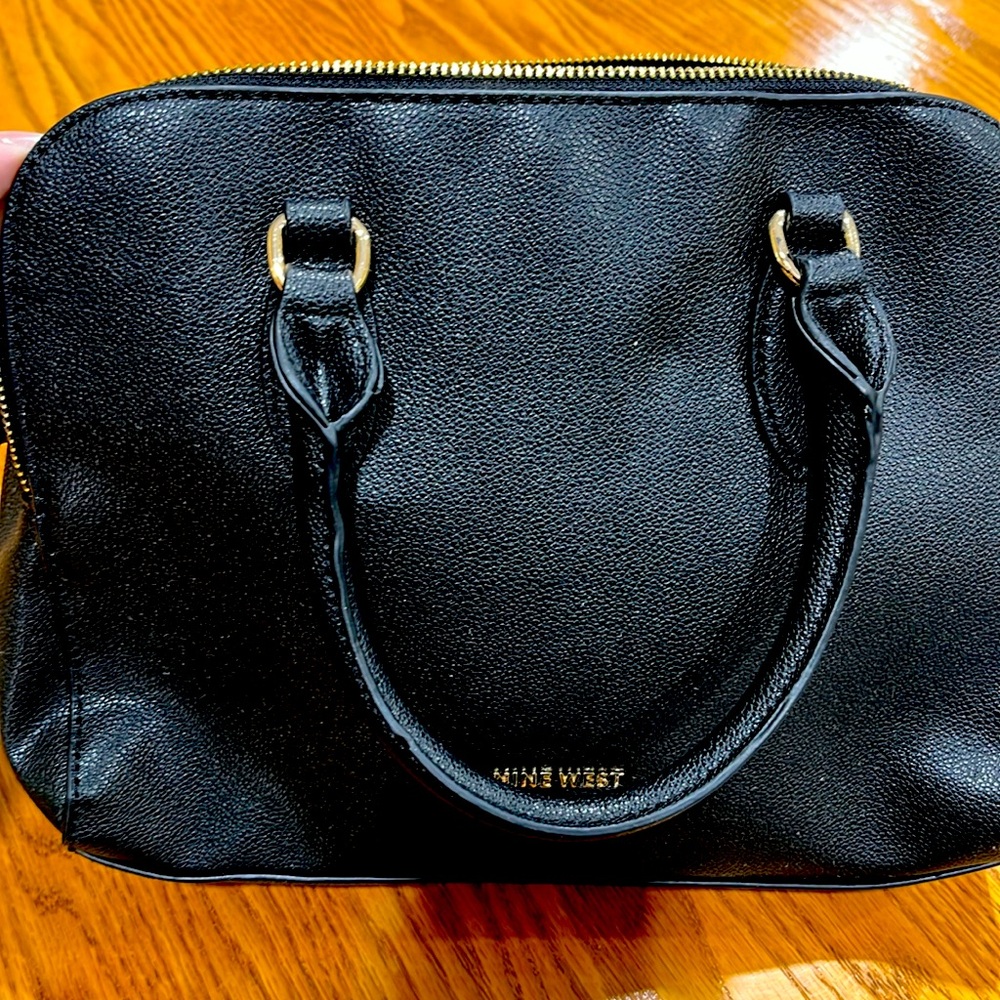 Nine West “Cyra” hand bag. Used once! Excellent condition.